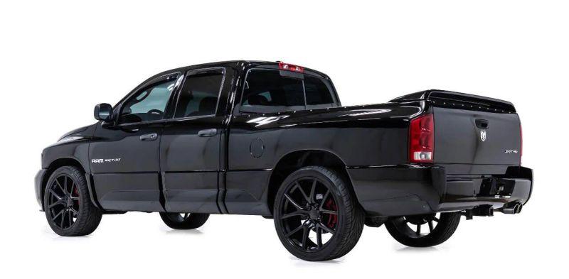 2005 Dodge Ram 1500 SRT-10