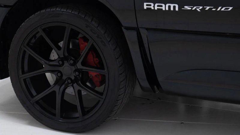 2005 Dodge Ram 1500 SRT-10