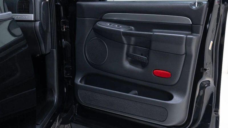 2005 Dodge Ram 1500 SRT-10