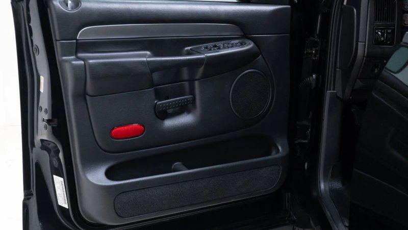 2005 Dodge Ram 1500 SRT-10