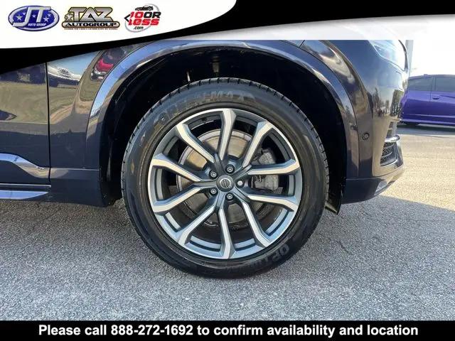 2017 Volvo XC90 T6 Momentum