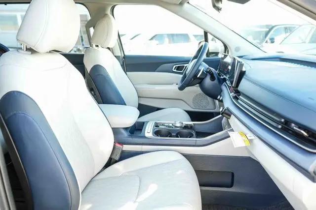 2026 Kia Carnival MPV EX