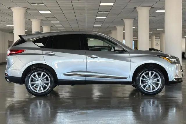 2023 Acura RDX Standard