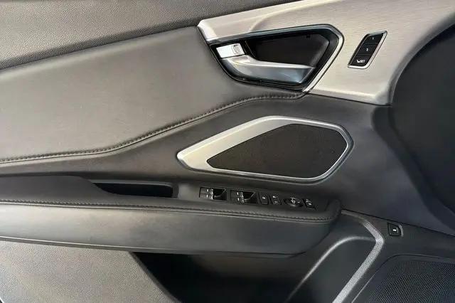2023 Acura RDX Standard