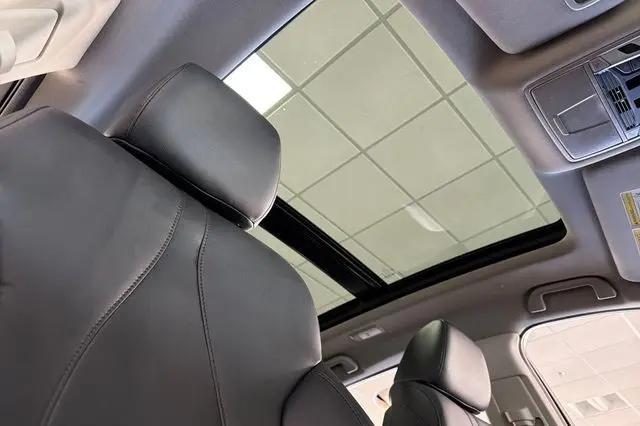 2023 Acura RDX Standard