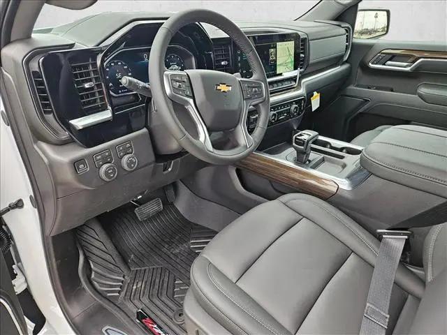2026 Chevrolet Silverado 1500 4WD Crew Cab Standard Bed LT