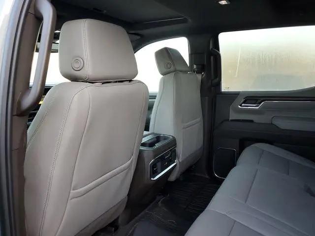 2026 GMC Sierra 1500 Crew Cab, Short Bed, SLT, 4WD