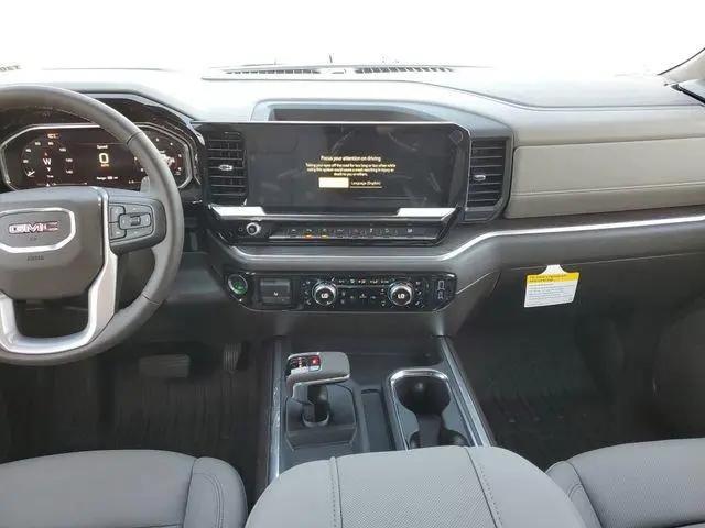 2026 GMC Sierra 1500 Crew Cab, Short Bed, SLT, 4WD