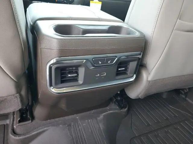 2026 GMC Sierra 1500 Crew Cab, Short Bed, SLT, 4WD