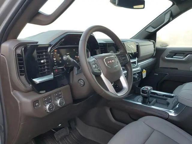 2026 GMC Sierra 1500 Crew Cab, Short Bed, SLT, 4WD