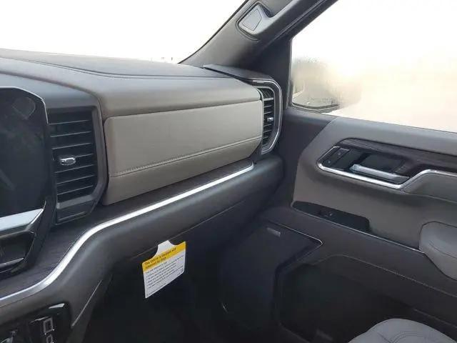 2026 GMC Sierra 1500 Crew Cab, Short Bed, SLT, 4WD