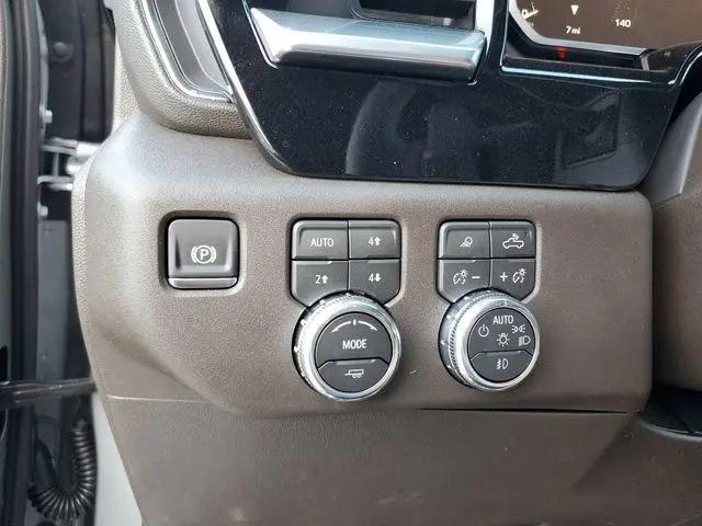 2026 GMC Sierra 1500 Crew Cab, Short Bed, SLT, 4WD