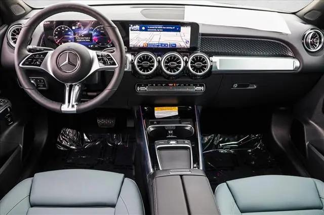 2026 Mercedes-Benz GLB 4MATIC