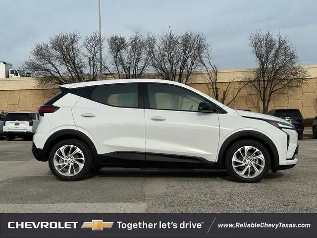 2027 Chevrolet Bolt LT FWD