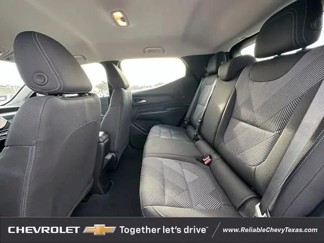2027 Chevrolet Bolt LT FWD
