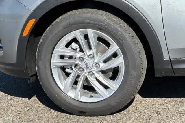 2026 Buick NV Preferred FWD