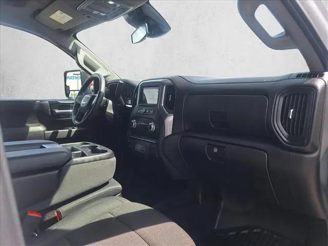 2024 GMC Sierra 3500HD 4WD Crew Cab Long Bed Pro