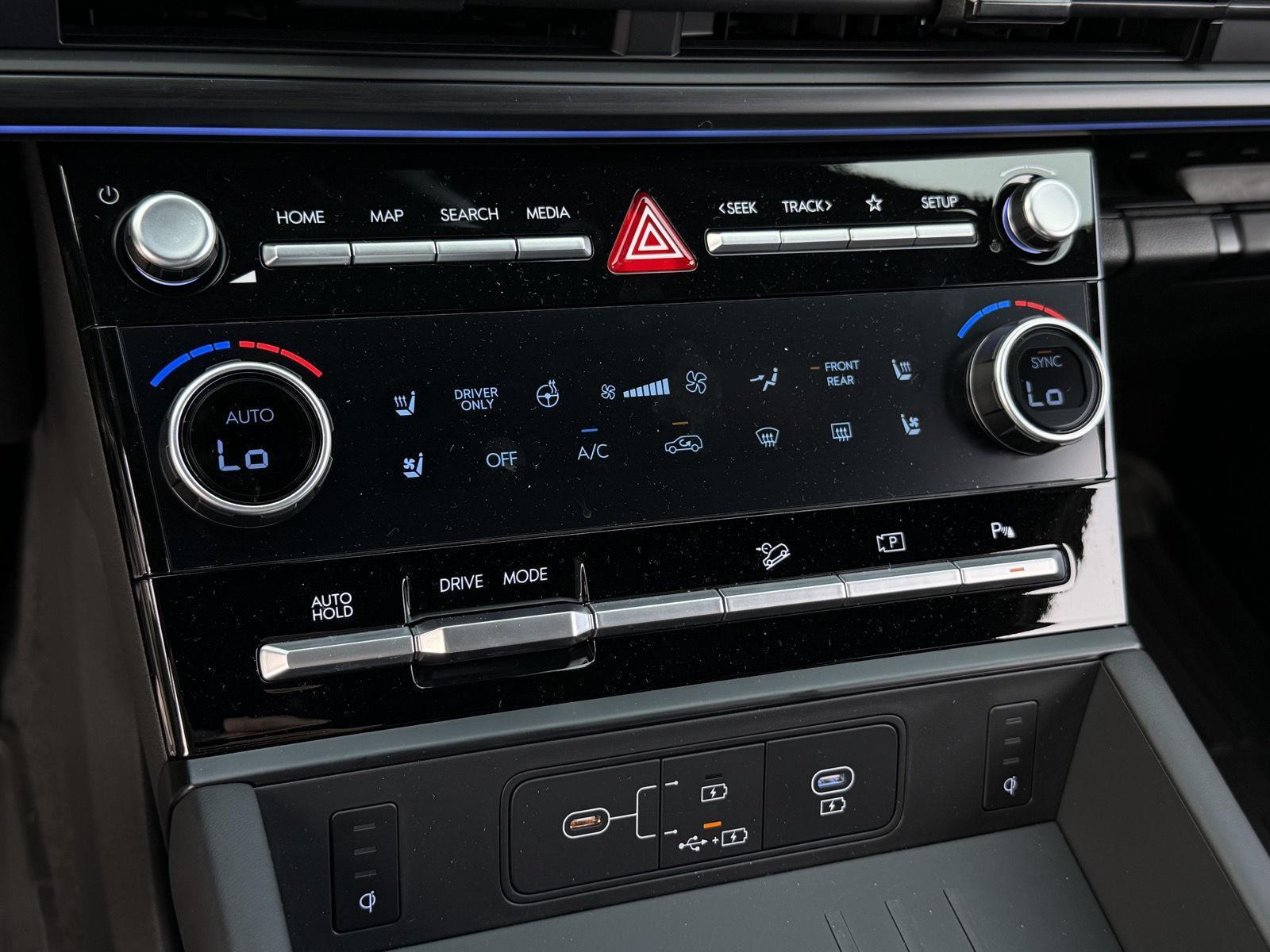 2026 Hyundai Santa Fe Calligraphy - Photo 13