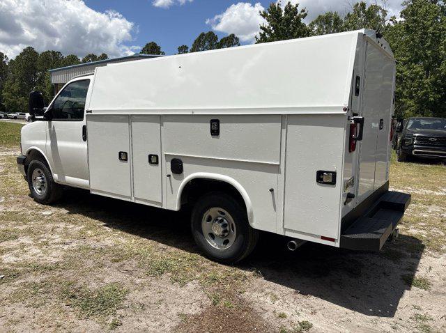 2026 Chevrolet Express Cutaway Work Van