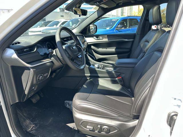 2026 Jeep Grand Cherokee L Limited 4x4