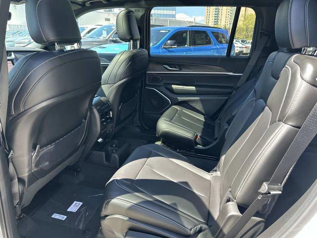 2026 Jeep Grand Cherokee L Limited 4x4