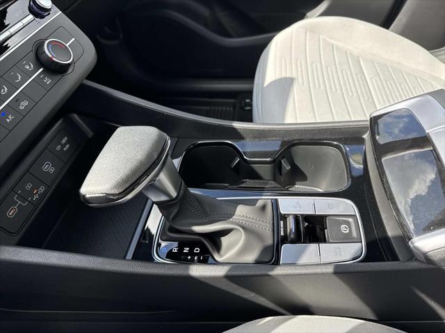 2026 Hyundai Santa Cruz SE