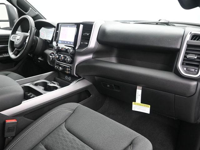 2026 Ram 1500 Express Crew Cab 4x4 57 Box