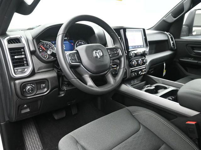 2026 Ram 1500 Express Crew Cab 4x4 57 Box