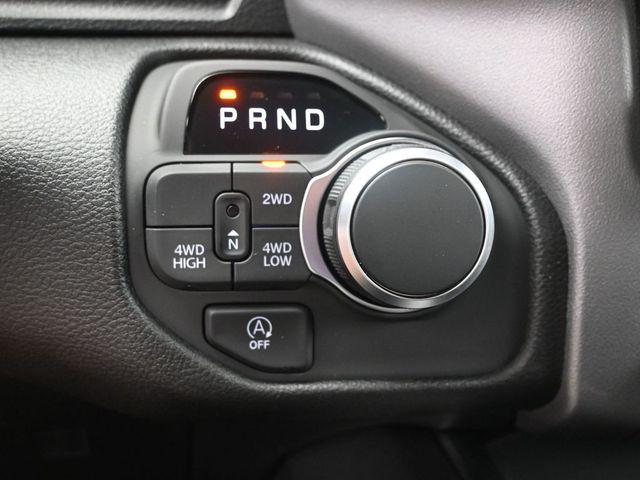 2026 Ram 1500 Express Crew Cab 4x4 57 Box