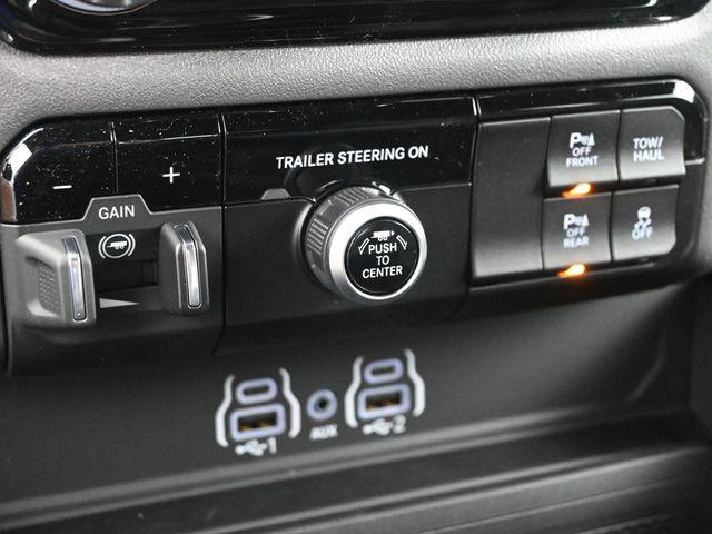 2026 Ram 1500 Express Crew Cab 4x4 57 Box