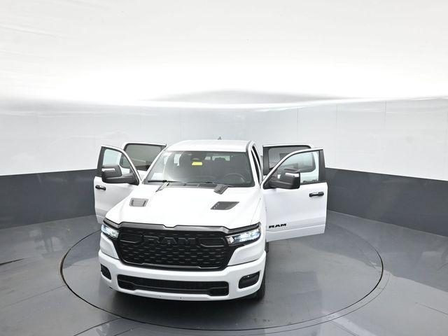 2026 Ram 1500 Express Crew Cab 4x4 57 Box