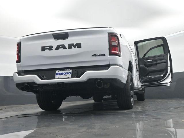 2026 Ram 1500 Express Crew Cab 4x4 57 Box