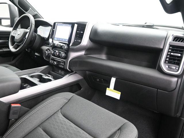 2026 Ram 1500 Express Crew Cab 4x4 57 Box