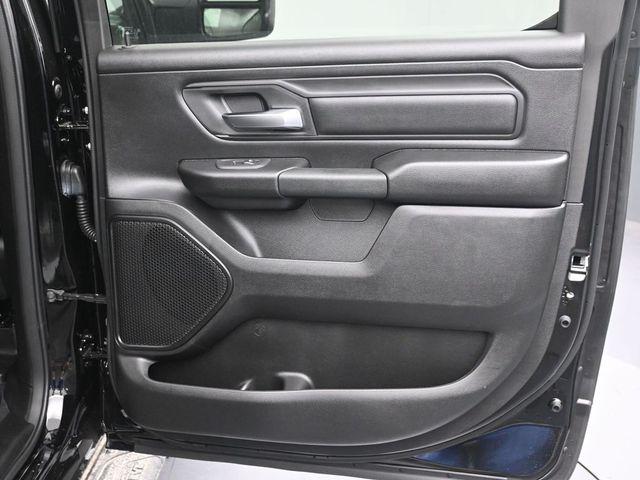 2026 Ram 1500 Express Crew Cab 4x4 57 Box
