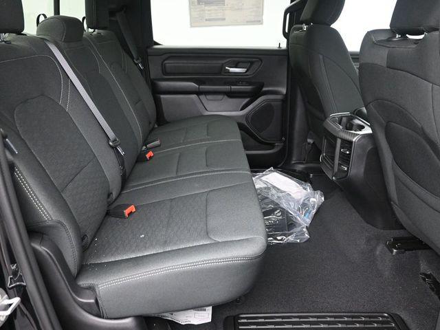 2026 Ram 1500 Express Crew Cab 4x4 57 Box