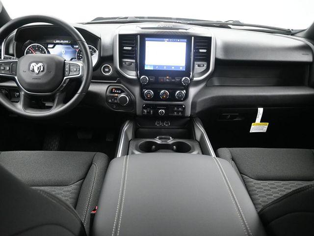 2026 Ram 1500 Express Crew Cab 4x4 57 Box