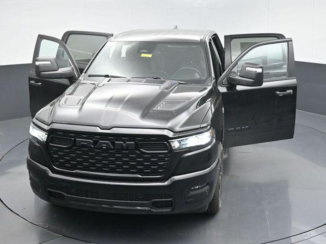 2026 Ram 1500 Express Crew Cab 4x4 57 Box