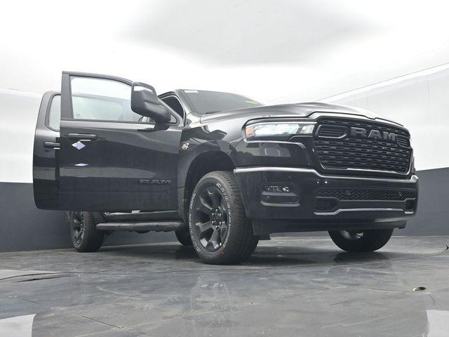 2026 Ram 1500 Express Crew Cab 4x4 57 Box
