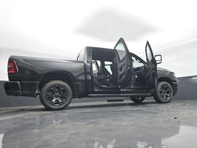 2026 Ram 1500 Express Crew Cab 4x4 57 Box