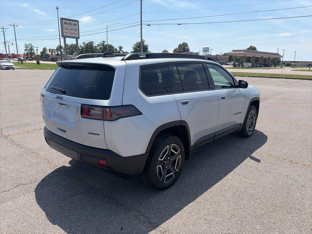 2026 Jeep Cherokee Laredo 4x4