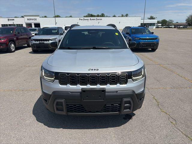 2026 Jeep Cherokee Laredo 4x4