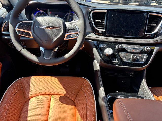 2026 Chrysler Pacifica Pinnacle AWD