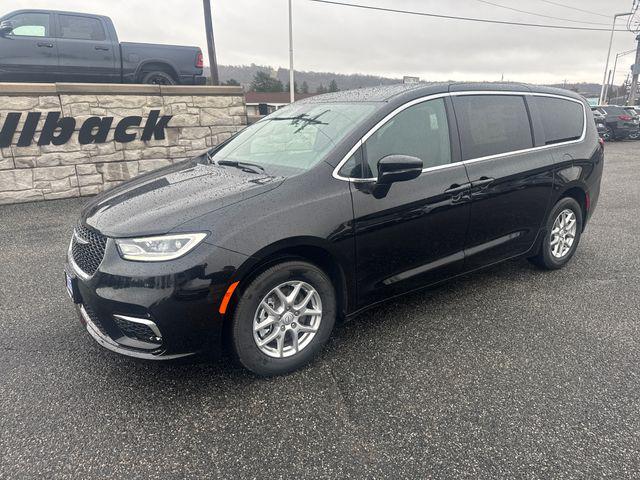 2026 Chrysler Pacifica Select for sale in Prairie du Chien, WI