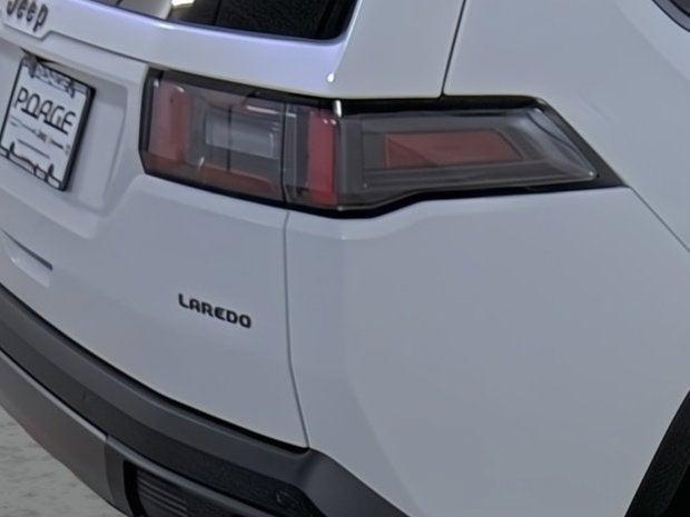 2026 Jeep Cherokee Laredo 4x4