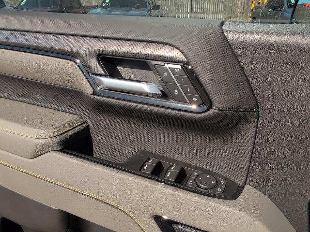 2026 Chevrolet Silverado 1500 4WD Crew Cab Short Bed ZR2