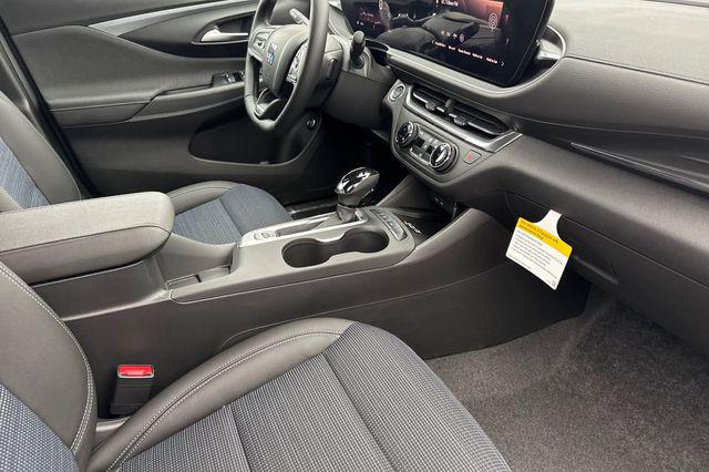 2026 Buick NV Preferred FWD
