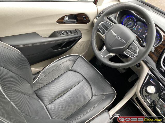 2023 Chrysler Pacifica Limited AWD