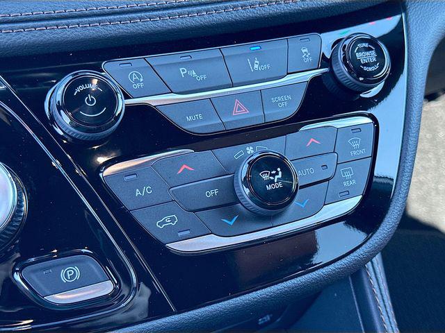 2026 Chrysler Pacifica Pinnacle AWD