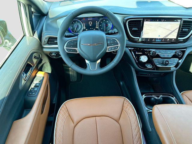 2026 Chrysler Pacifica Pinnacle AWD