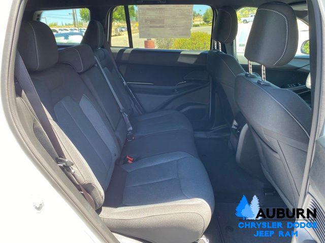 2026 Jeep Cherokee Laredo 4x4